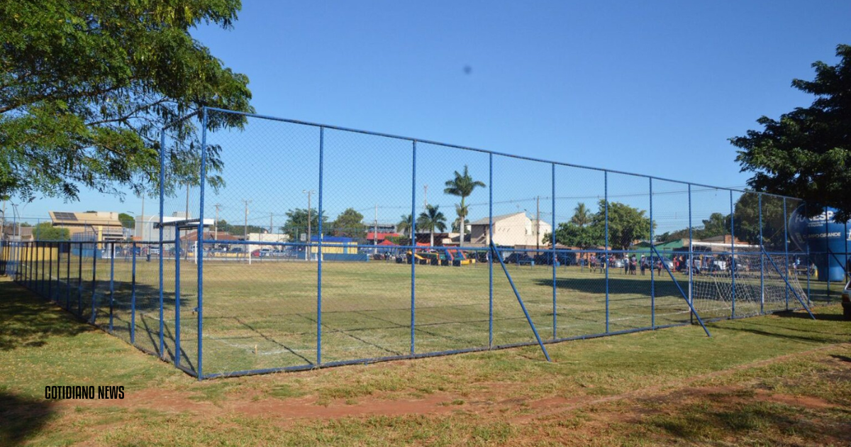 Arena esportiva moderna é entregue no Jardim Itamaracá com 7 equipamentos. Estrutura do MS Bom de Bola beneficia 120 crianças em vulnerabilidade social.