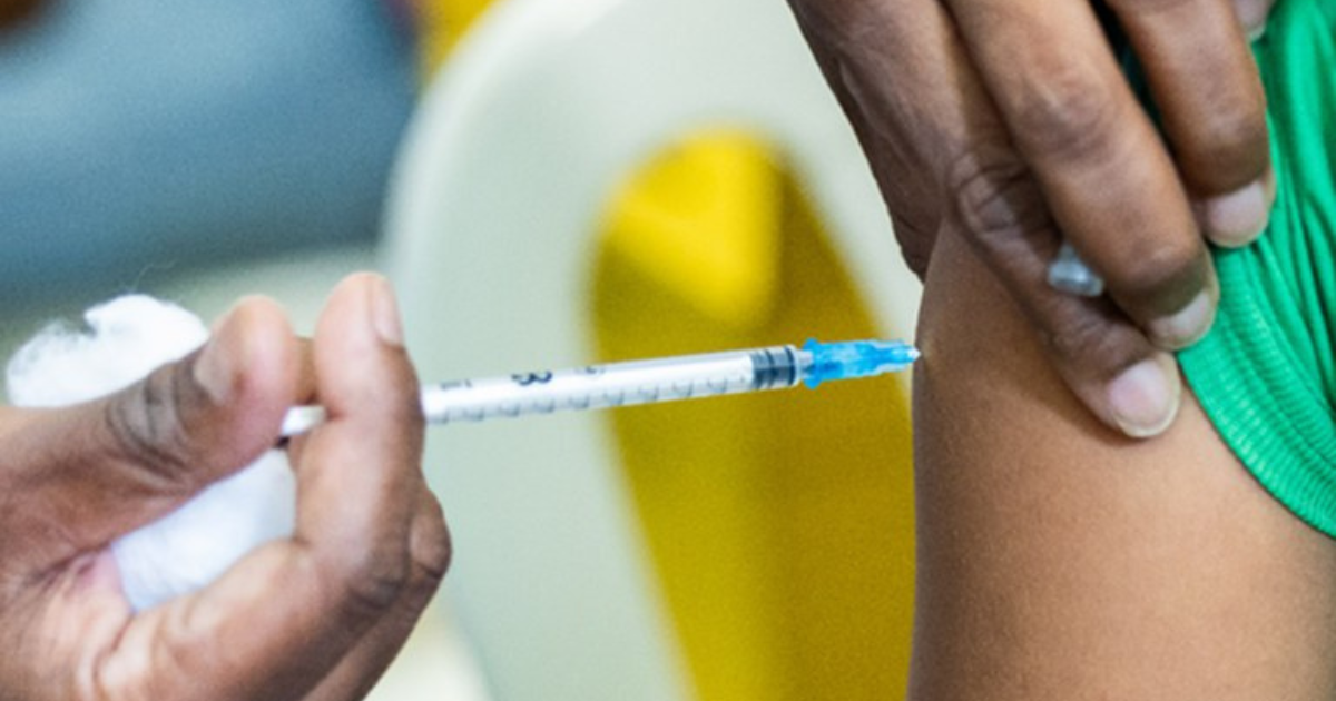MS amplia leitos hospitalares e cirurgias em Campo Grande e Três Lagoas, enquanto drive-thru de vacinação contra gripe busca aumentar cobertura de 22%.