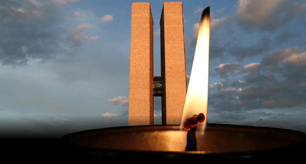 Congresso derruba 12 vetos de Lula, incluindo o da conta de luz. Entenda como a decisão parlamentar pode impactar o custo da energia para você.